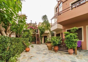 Holiday home in Paleochora with public parking