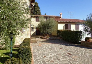 Holiday Home in Montecarelli with Pool