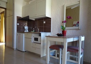 Holiday home in Paleochora with public parking