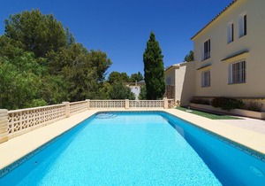 Holiday Home Le Clos Joli by Interhome