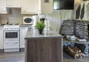 Holiday Home Lomasyväri 806 by Interhome
