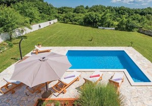 Holiday Home Peresiji I