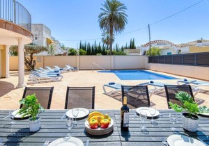 Holiday Home Requesens by Interhome