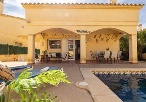Holiday Home Sargantana by Interhome