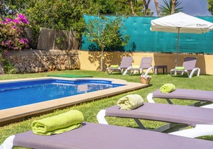 Holiday Home Son Ganxo II with Pool, Terrace & Wi-Fi