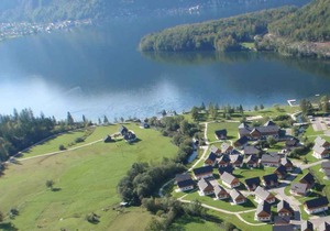 Holiday home with indoor pool, spa, children's playground and a private sauna in the holiday village