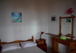 Holiday house amid olive groves, sea view, wifi | Messenia, Peloponnese
