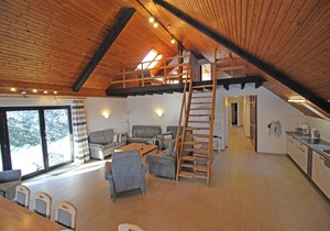 Holiday house EifelNatur 2 - large group house for up to 22 people in the Vulkaneifel
