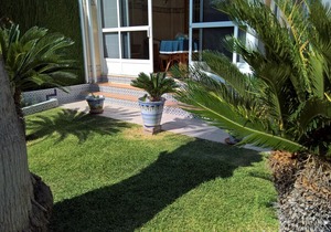 Holiday house with garden, close to the beach, for 6 people