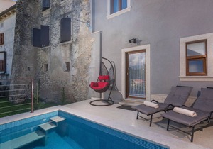 Holiday House Lidia i Rina with pool