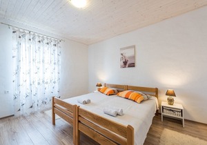 Holiday House Matesini