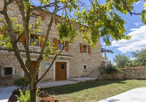 Holiday house Matija with a POOL