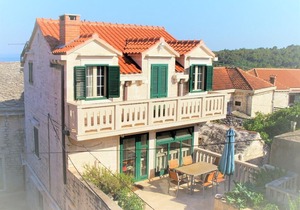 Holiday house Selca for 1 - 5 persons with 3 bedrooms - Holiday home