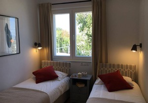 Holiday house Sutivan for 1 - 8 persons with 4 bedrooms - Holiday house