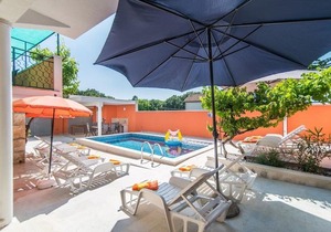 Holiday House Vlahovich