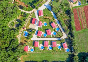 Holiday house with private pool No.5 in holiday park Jelovci