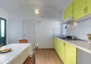 Holiday house with private pool No.4 in holiday park Jelovci