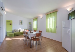 Holiday house with private pool No.6 in holiday park Jelovci