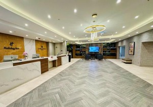 Holiday Inn Burlington Conference Centre by IHG
