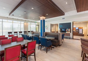 Holiday Inn Express & Suites Moreno Valley - Riverside, an IHG Hotel