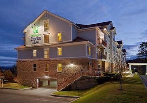 Holiday Inn Express Hotel & Suites White River Junction