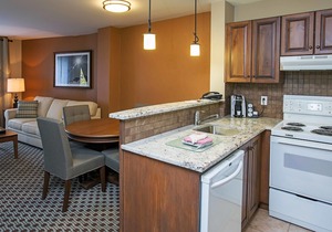 Holiday Inn Express and Suites Tremblant, an IHG Hotel