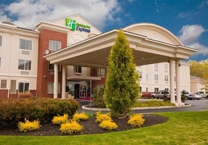 Holiday Inn Express Hotel & Suites Vineland Millville, an IHG Hotel