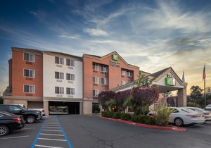Holiday Inn Express Castro Valley, an Ihg Hotel