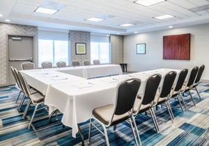 Holiday Inn Express Hotel & Suites Tappahannock