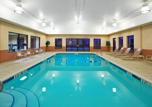 Holiday Inn Express Hotel & Suites Cleveland-Streetsboro