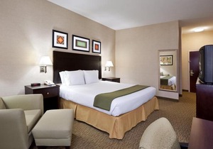 Holiday Inn Express Hotel & Suites Cleveland-Streetsboro