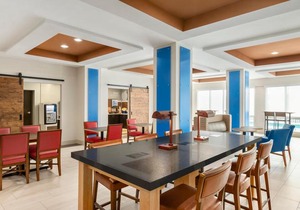 Holiday Inn Express Hotel & Suites Fort Myers West - The Forum