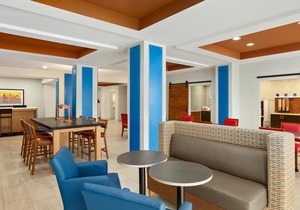 Holiday Inn Express Hotel & Suites Fort Myers West - The Forum