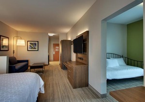 Holiday Inn Express Hotel & Suites Austell Powder Springs