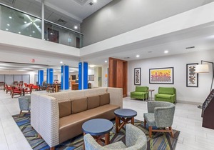 Holiday Inn Express Hotel & Suites Vidor South