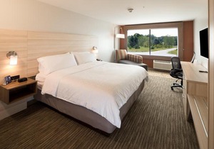 Holiday Inn Express Hotel & Suites Bay City