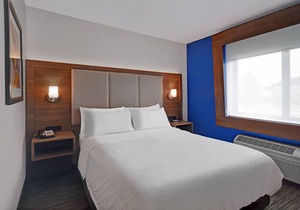 Holiday Inn Express Marshall, an IHG Hotel