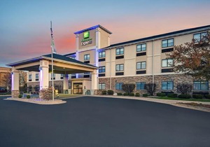Holiday Inn Express Marshall