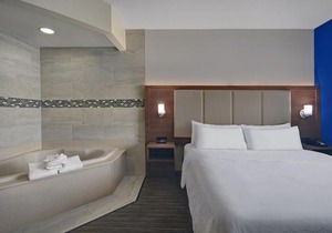 Holiday Inn Express Marshall