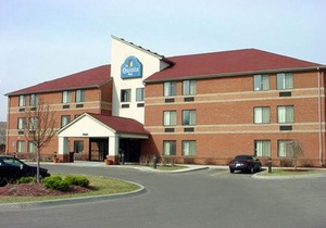 Holiday Inn Express Romulus / Detroit Airport, an IHG Hotel