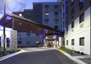 Holiday Inn Express Roseville-St. Paul, an Ihg Hotel