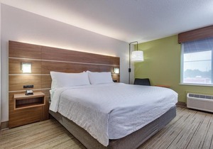 Holiday Inn Express Scottsburg