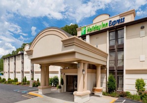 Holiday Inn Express Southington