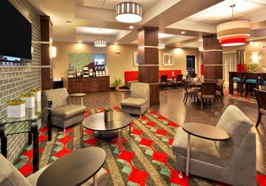 Holiday Inn Express & Suites Oak Ridge