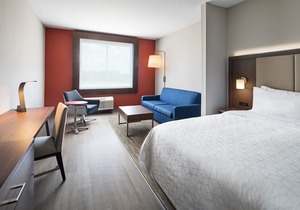 Holiday Inn Express & Suites Lubbock Central - Univ Area, an Ihg Hotel