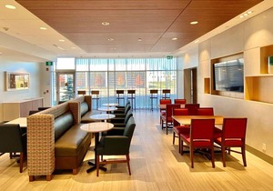 Holiday Inn Express & Suites Aurora