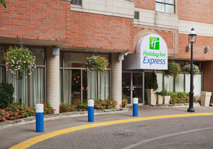 Holiday Inn Express Toronto Downtown, an Ihg Hotel
