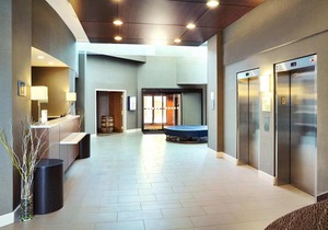 Holiday Inn Hotel & Suites London