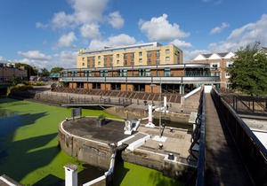 Holiday Inn London Brentford Lock, an Ihg Hotel