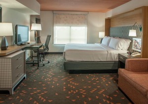Holiday Inn Pensacola - University Area